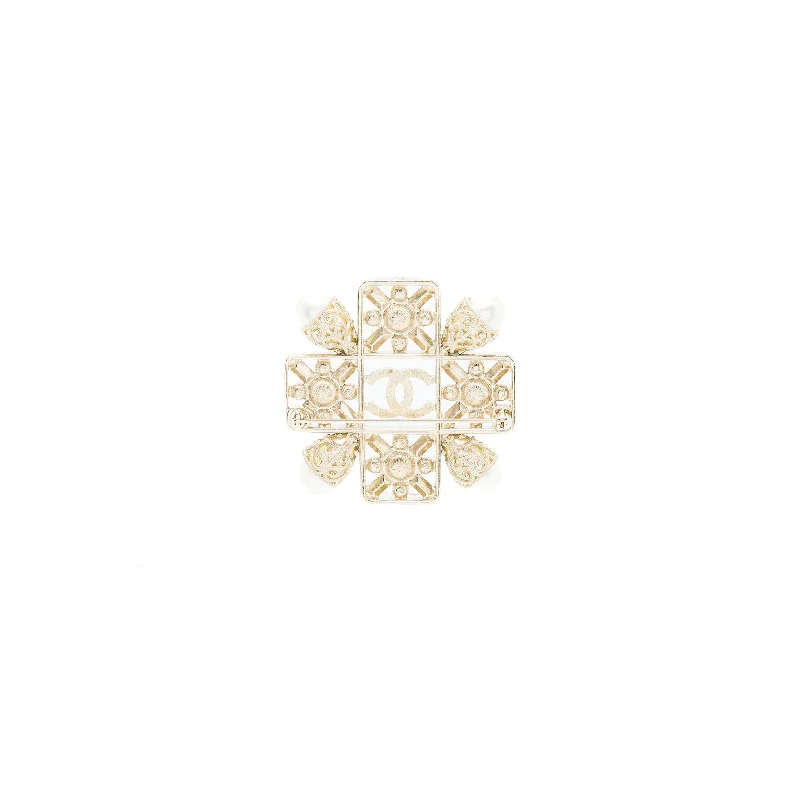 Chanel CC Logo Square Brooch With Pearl / Crystal LGHW