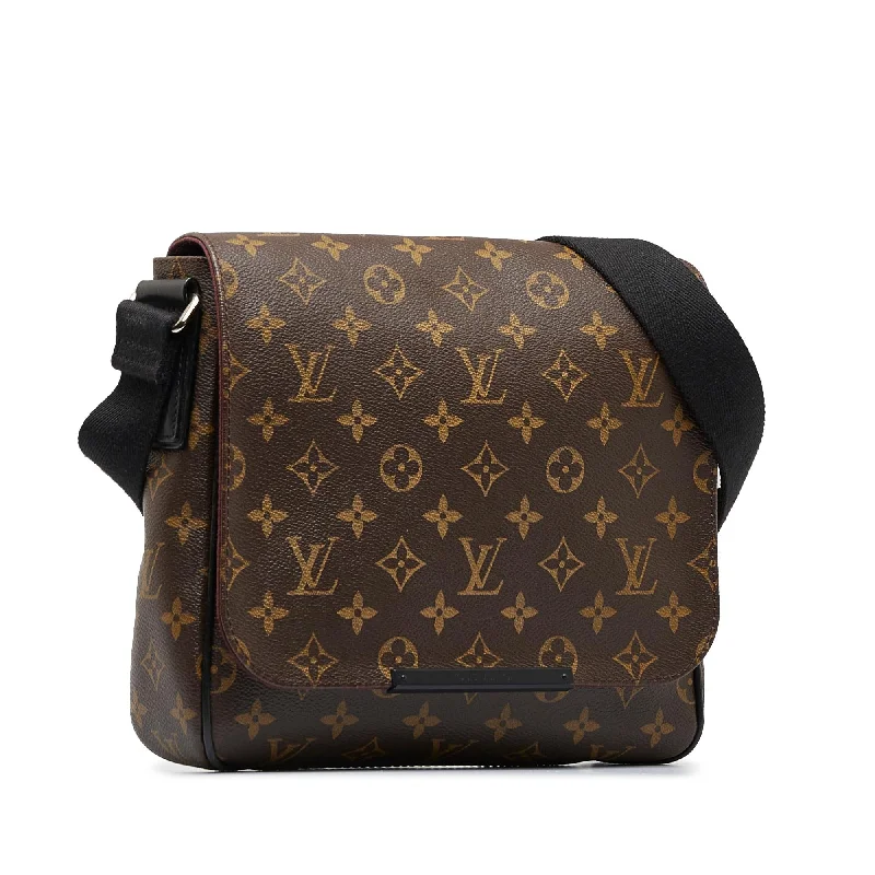 Louis Vuitton Monogram Macassar District PM (FXJXgs)