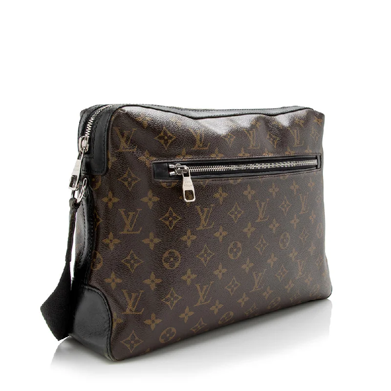 Louis Vuitton Monogram Canvas Macassar Torres Messenger Bag (16575)