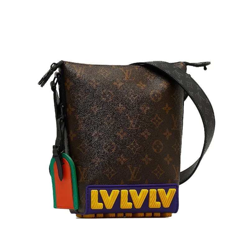 Louis Vuitton Monogram LV Rubber Cruiser (OGaQ88)