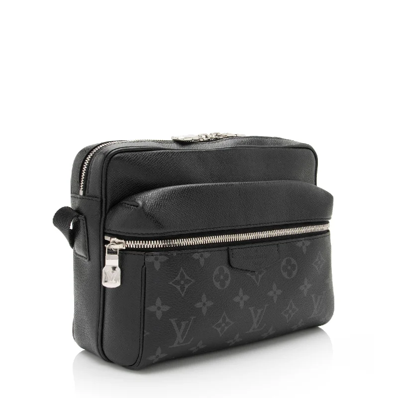 Louis Vuitton Monogram Eclipse Taiga Leather Outdoor Messenger Bag (u7xRKn)